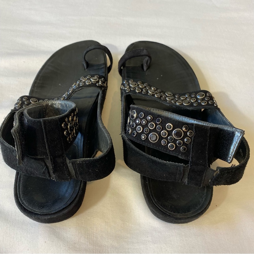 Stuart Weitzman Glosolstice Suede Toe Loop Ankle … - image 2